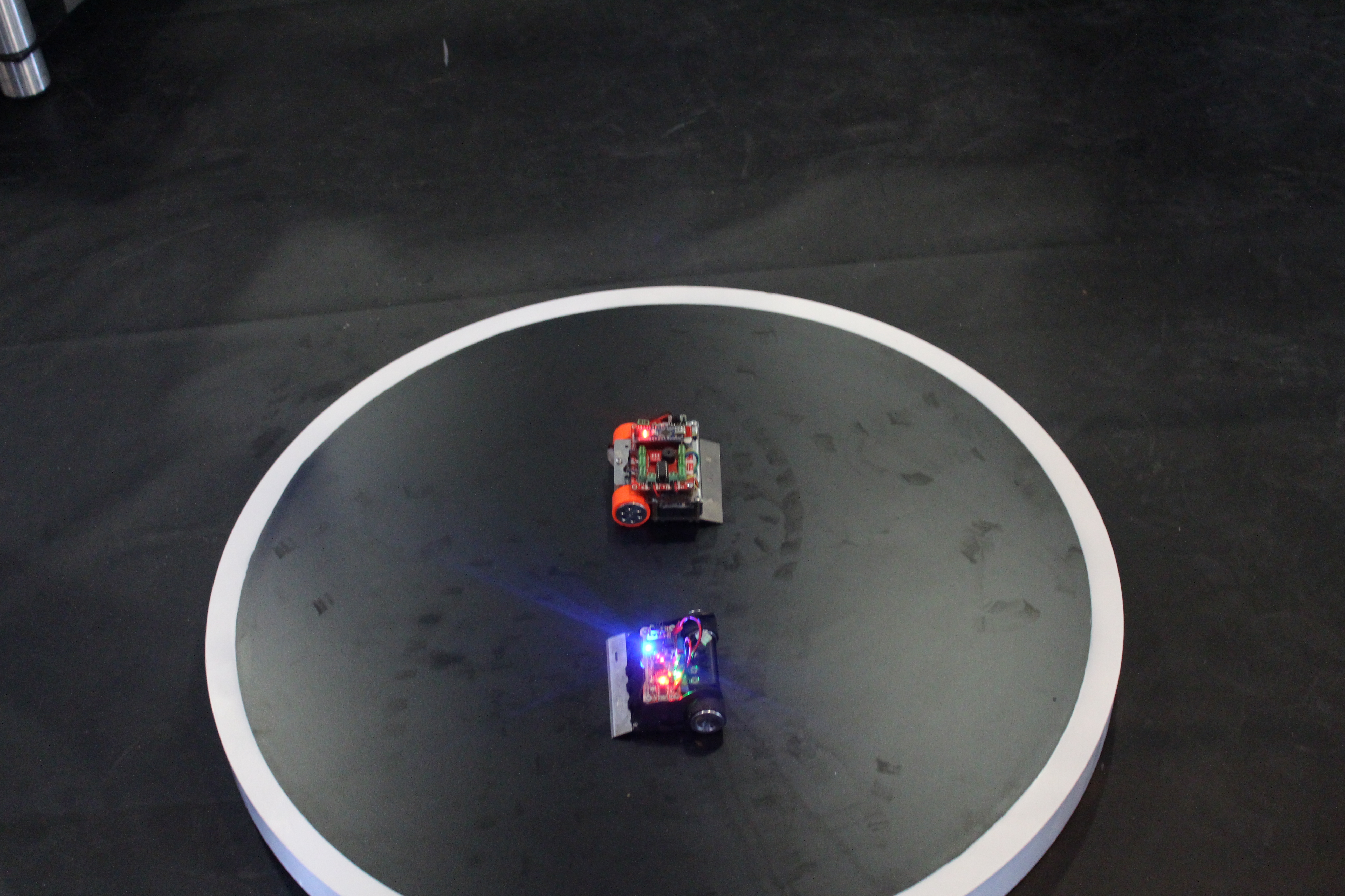 İTÜ Robot Olimpiyatları (İTÜRO) yarışması galeri görseli