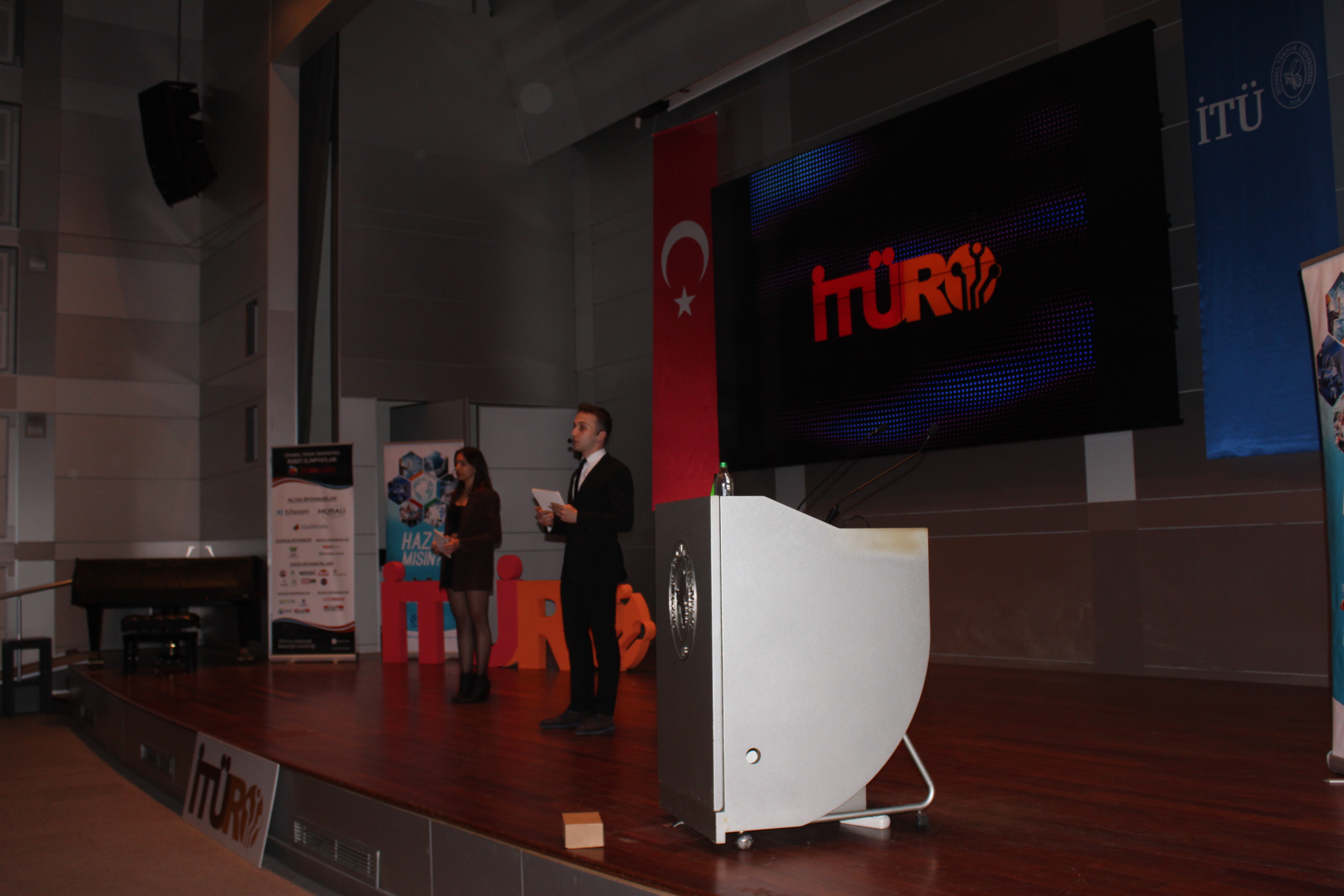 İTÜ Robot Olimpiyatları (İTÜRO) yarışması galeri görseli
